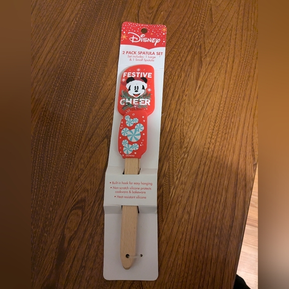 NWT Disney 2-pack spatula set - holiday Christmas theme w Mickey mouse - Picture 2 of 3